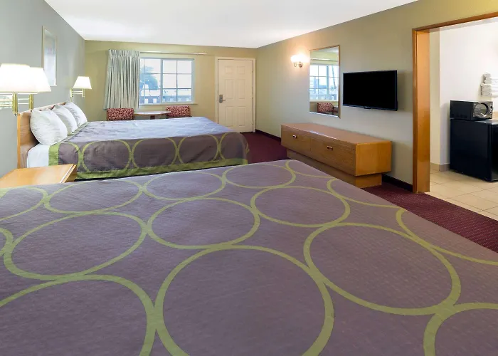 Super 8 By Wyndham Crescent City