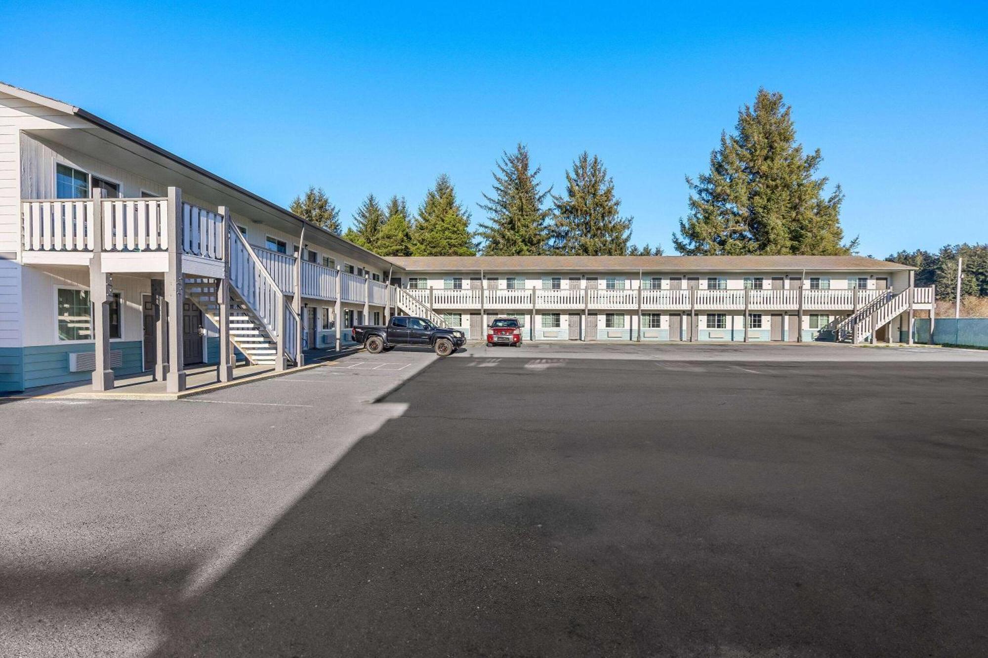 Super 8 By Wyndham 2*