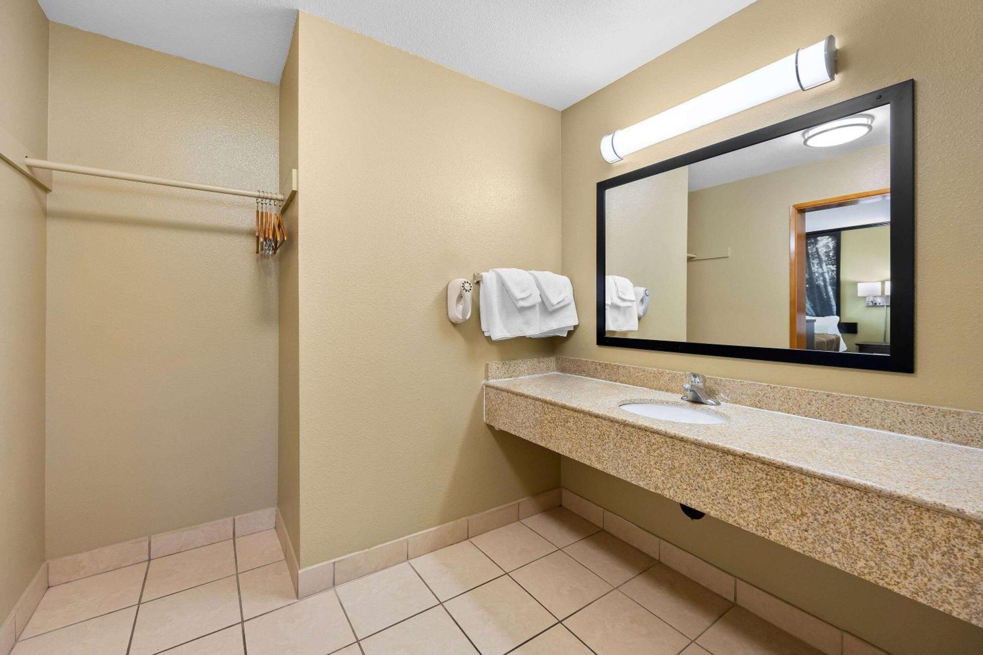 Hotel Super 8 By Wyndham Crescent City